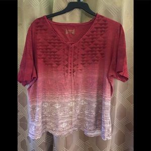 Woman’s 2x short sleeve top